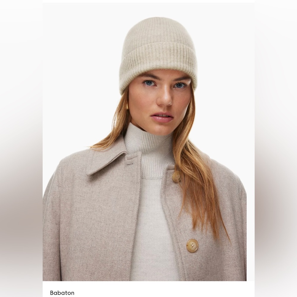 Aritzia Liteluxe Cashmere Fold-Over Beanie
